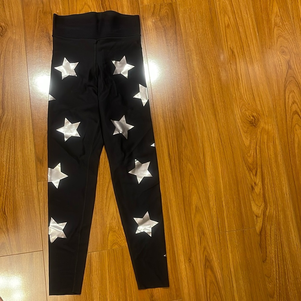 •  Ultracor • Women’s LUX ESSENTIALS STAR KNOCKOUT ULTRA HIGH LEGGING M